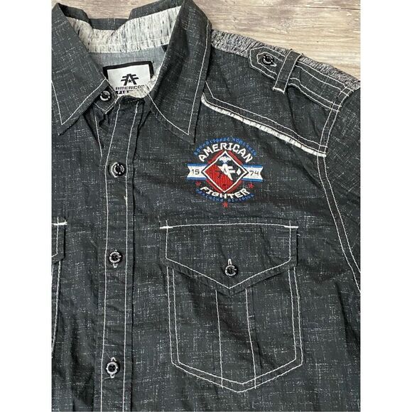 American Fighter Offensive Line Shirt Embroidered Button Front Mens Size Medium - Picture 3 of 8